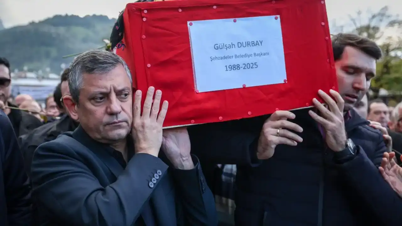 Gülşah Durbay’a Son Görev: Cenazeden Yürek Burkan Görüntüler 14